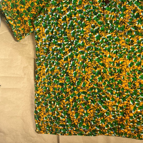 Men’s custom short sleeve shirt kaftan made with African wax fabric. - Picture 3 of 9